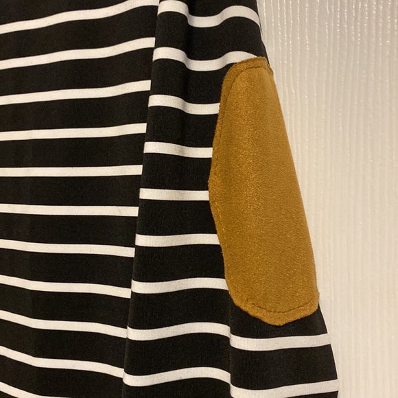 BOGO FREE Striped Long-Sleeve Top - Picture 2 of 3